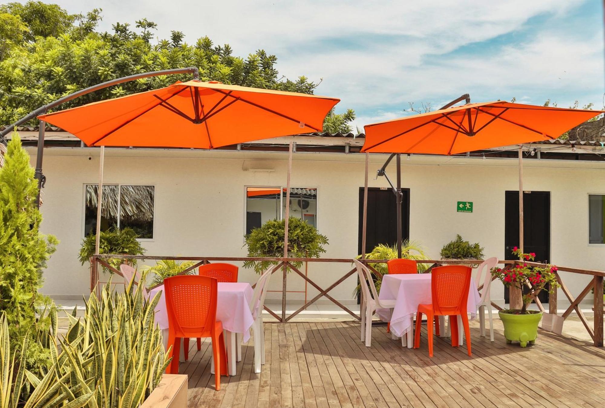 Casa Hotel Las Antillas Tolú Exteriör bild